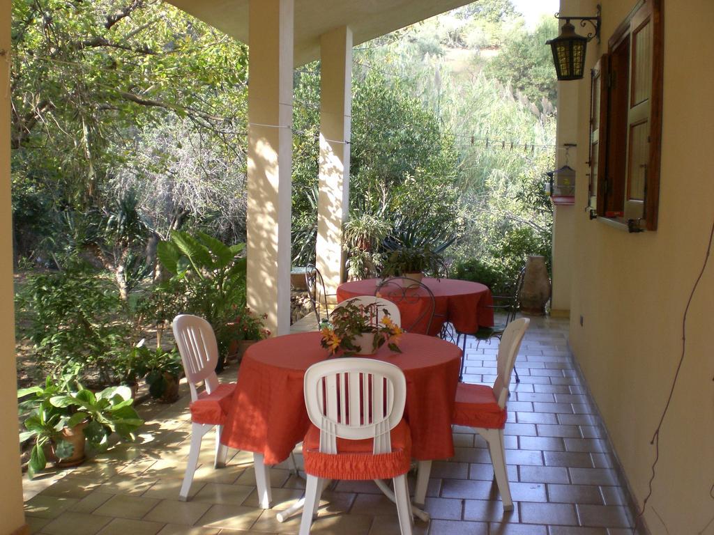 B&B Villa Calagioli Castelbuono  Esterno foto