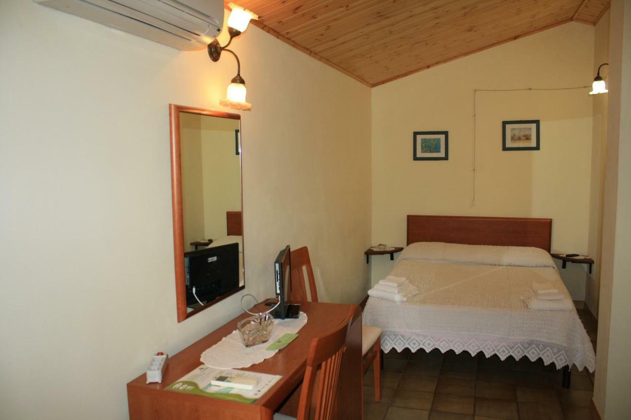 B&B Villa Calagioli Castelbuono  Esterno foto