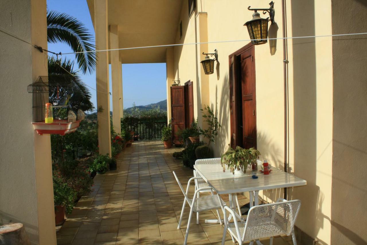 B&B Villa Calagioli Castelbuono  Esterno foto
